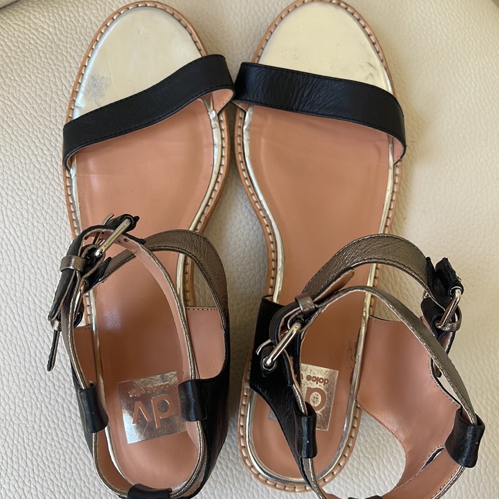Dolce Vita EUC 2-Buckle Sandal, Stacked Heel 1.75” Black & Gunmetal Leather